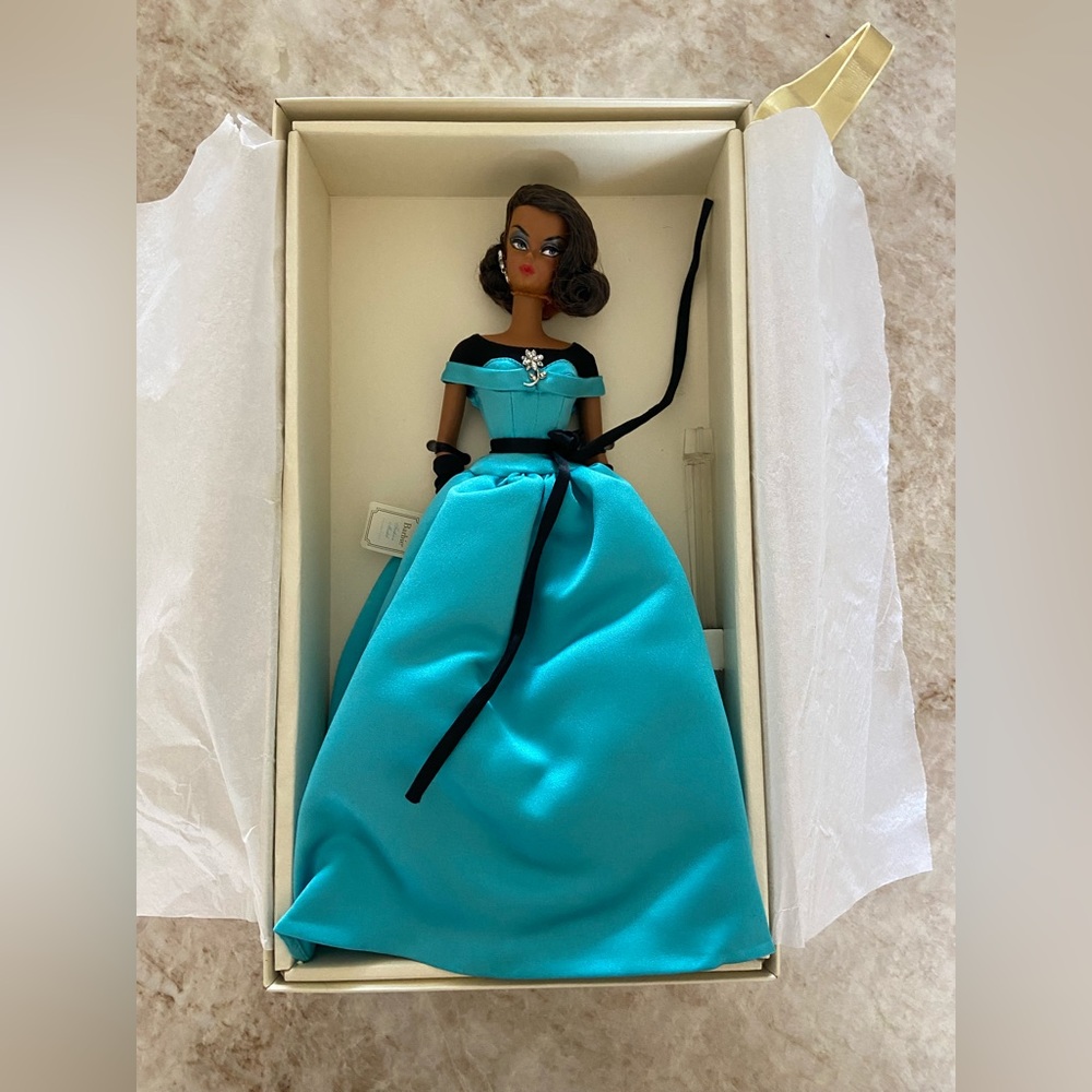 SILKSTONE BALL GOWN BARBIE - GOLD LABEL COLLECTION - BRAND NEW